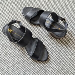 BC Footwear Black Leather Cross-Strap Sandals